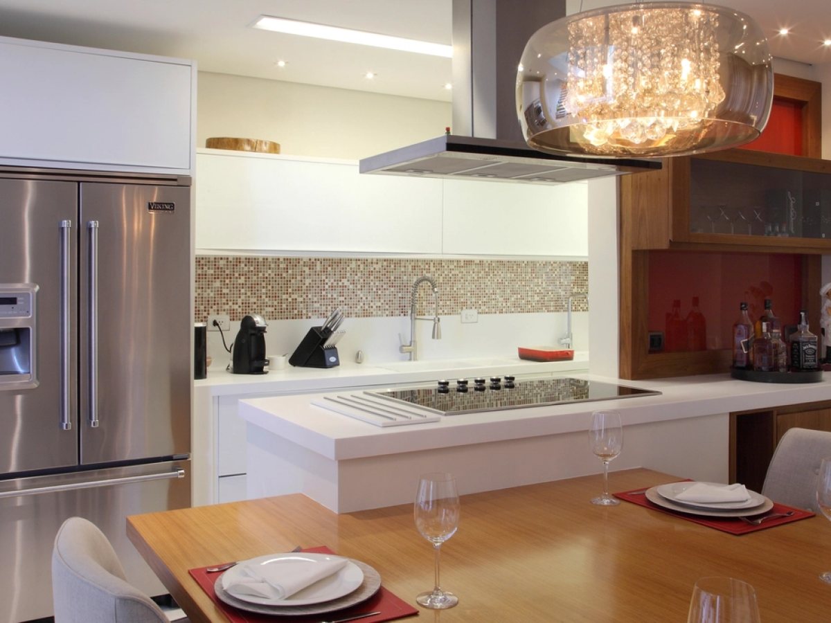Three-bedroom flat with a modular kitchen